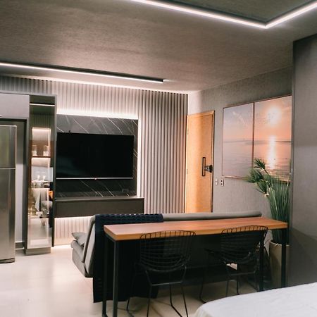 Flat Bristol 911 Aparthotel Goiania Bagian luar foto